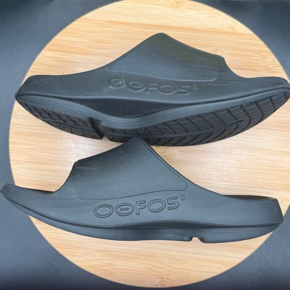 OOFOS OOahh UNISEX SPORT FLEX SLIDE BLACK Men’s 8/ Women’s 10 main image 7